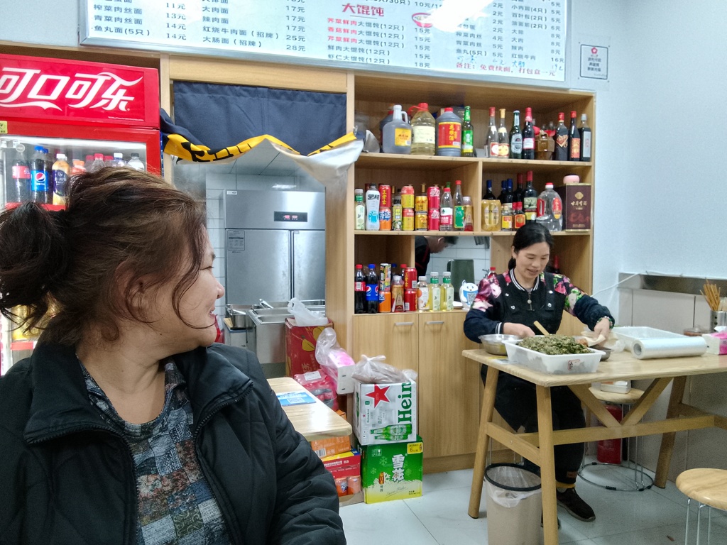 Уличная кухня Шанхая: вонтон пельмени