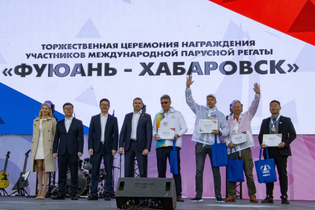 Участников международной парусной регаты наградили в Хабаровске