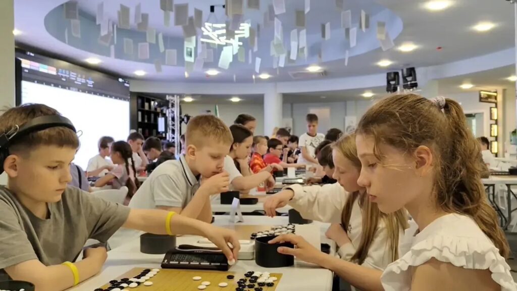 Соревнования по древней игре Вэйци объединили дальневосточных участников